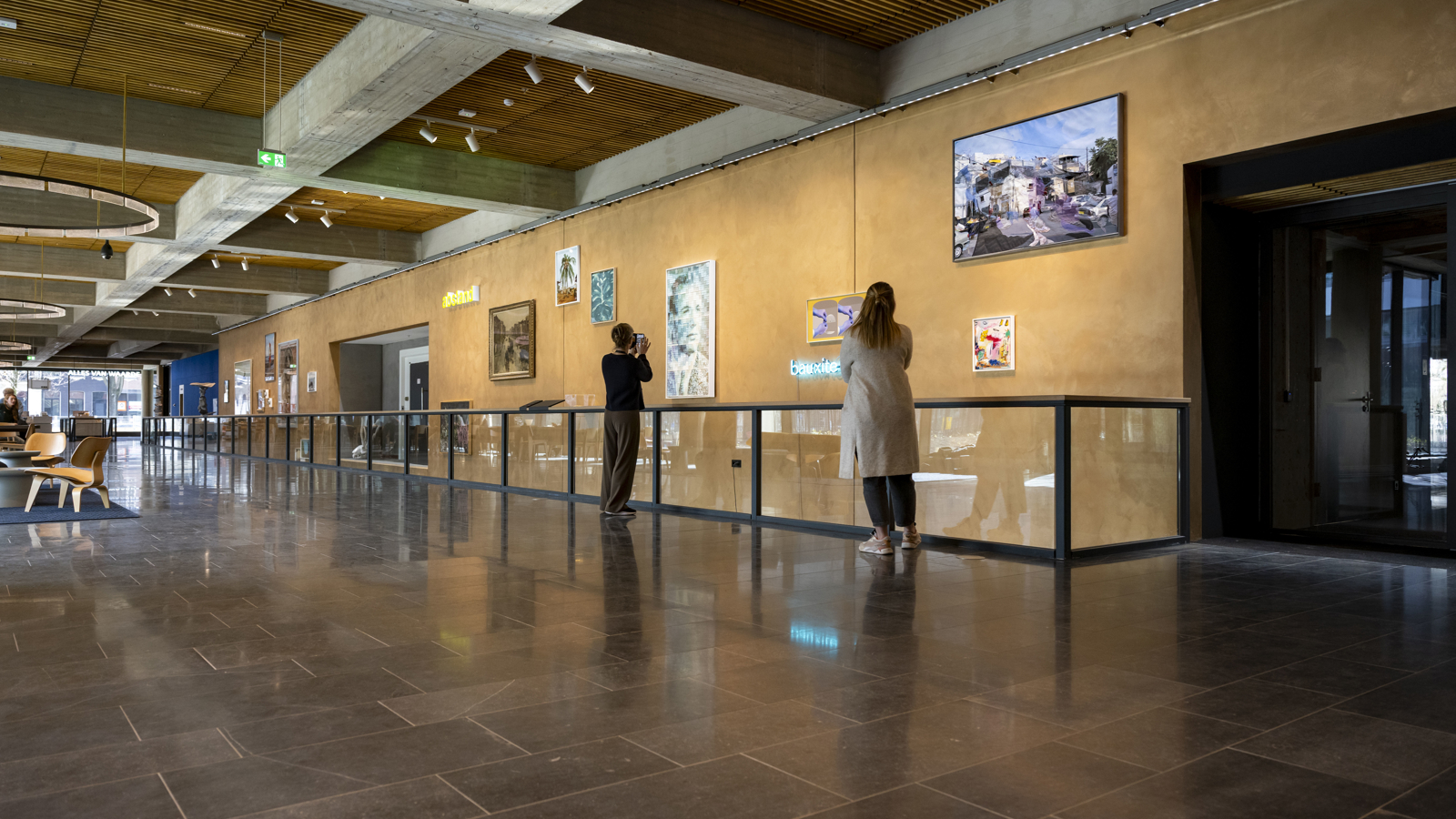 De vaste kunsttentoonstelling van DNB.